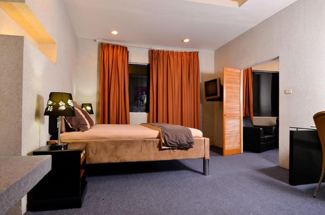 Hotel Peninsula Mangga Besar Τζακάρτα Εξωτερικό φωτογραφία