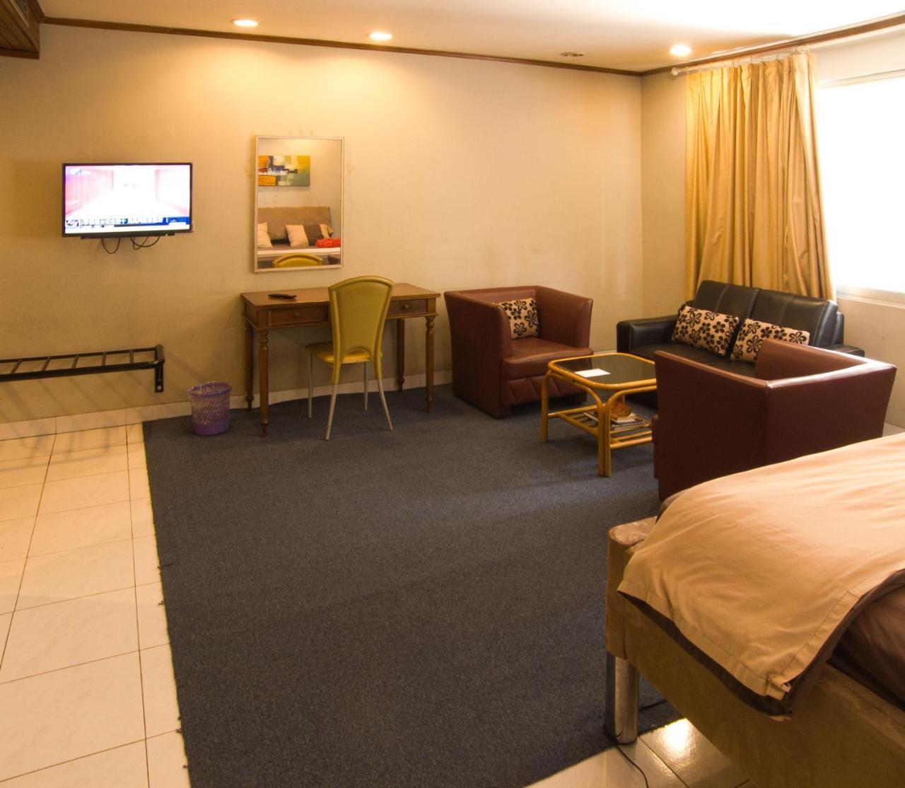 Hotel Peninsula Mangga Besar Τζακάρτα Εξωτερικό φωτογραφία